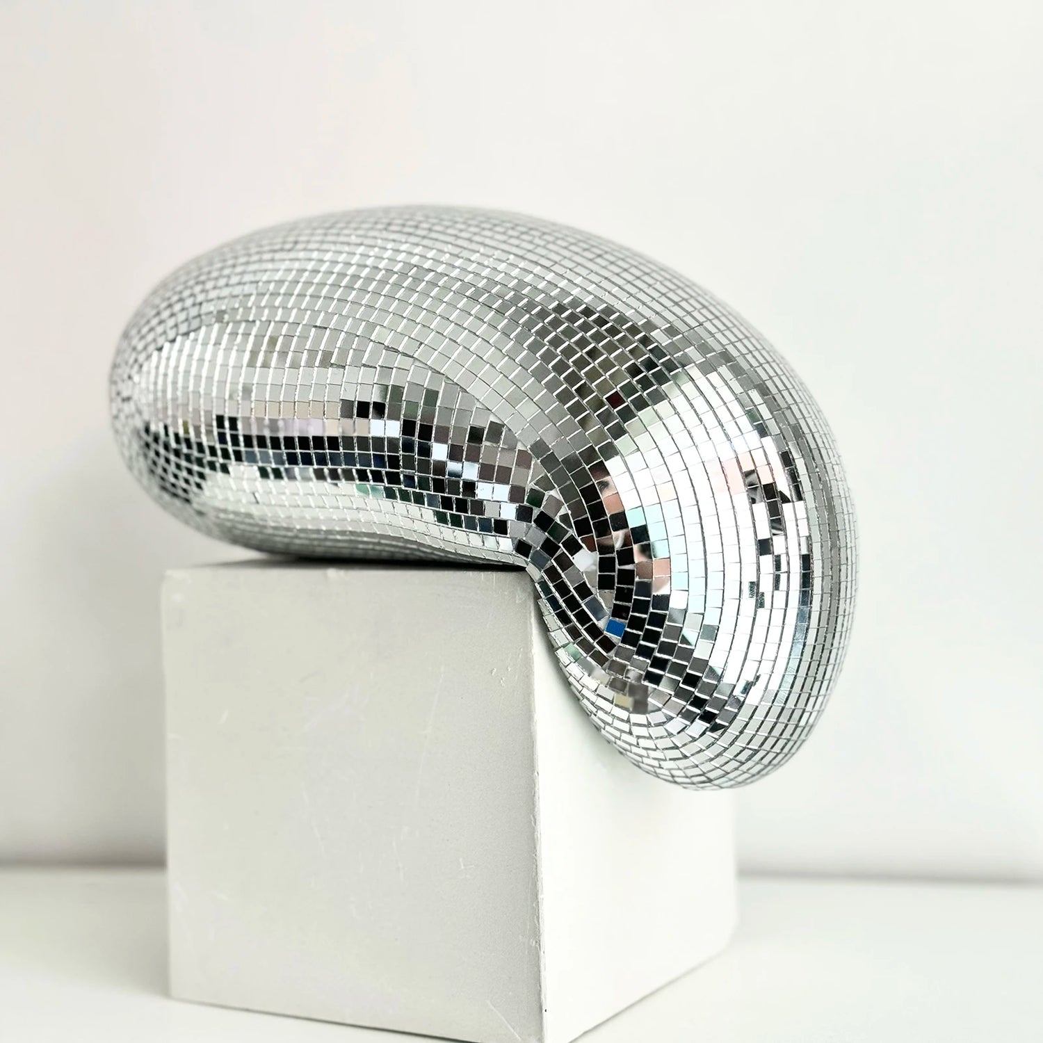 Boule disco fondue décoration intérieure moderne gris clair
