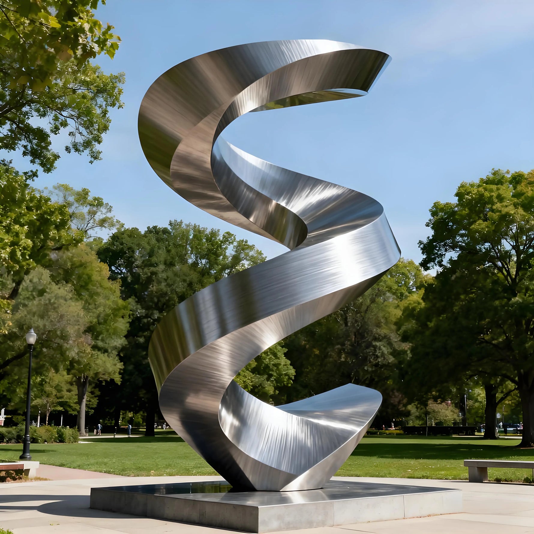 Sculpture moderne en métal pour extérieur