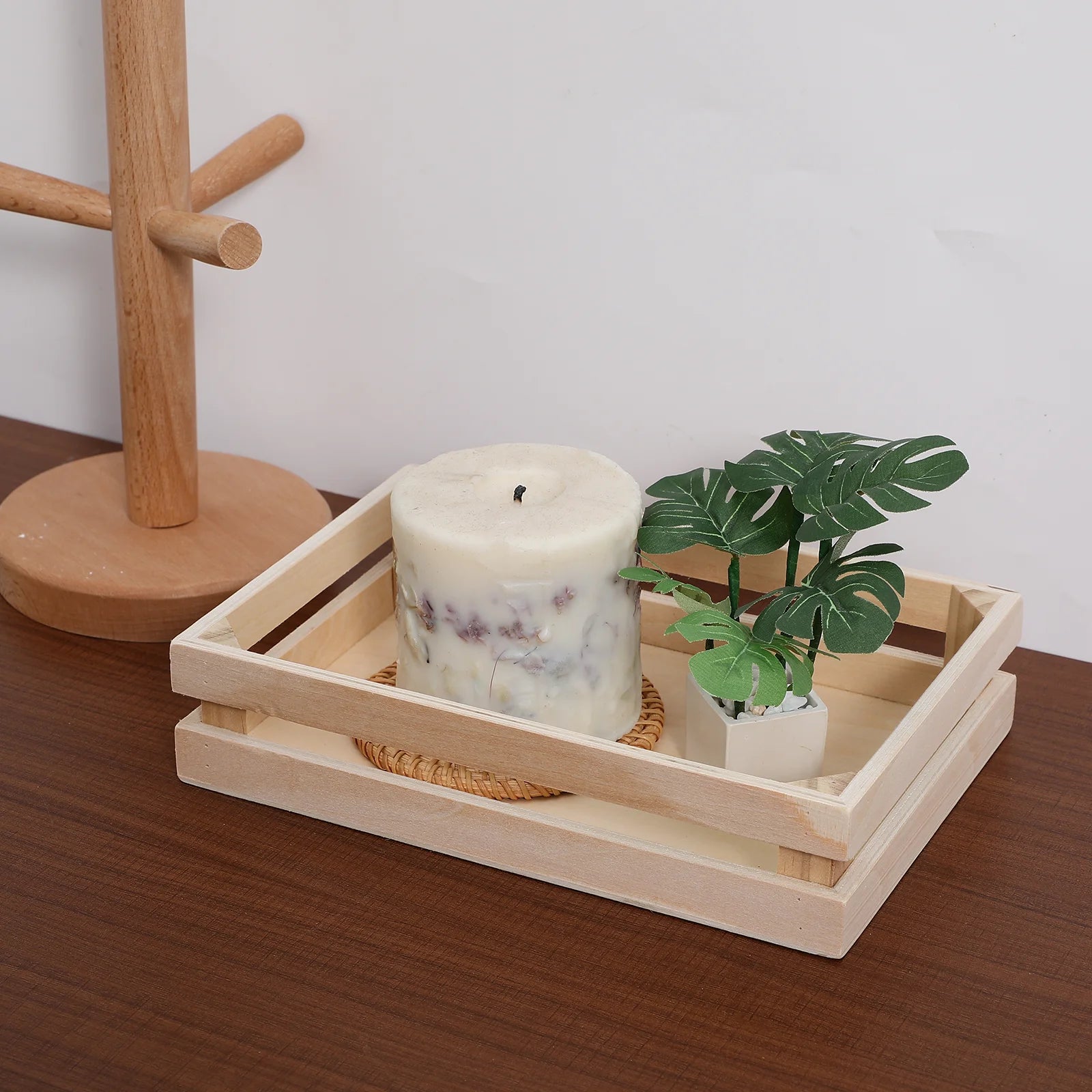 Panier bois pour bureau avec petits objets