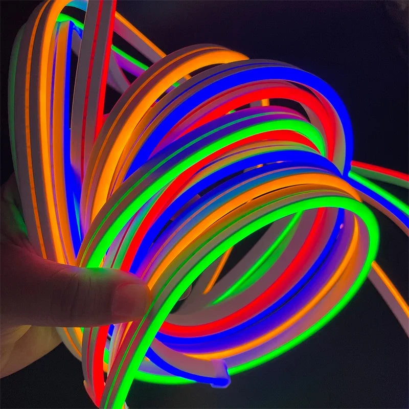 Éclairage DIY avec bande LED violette