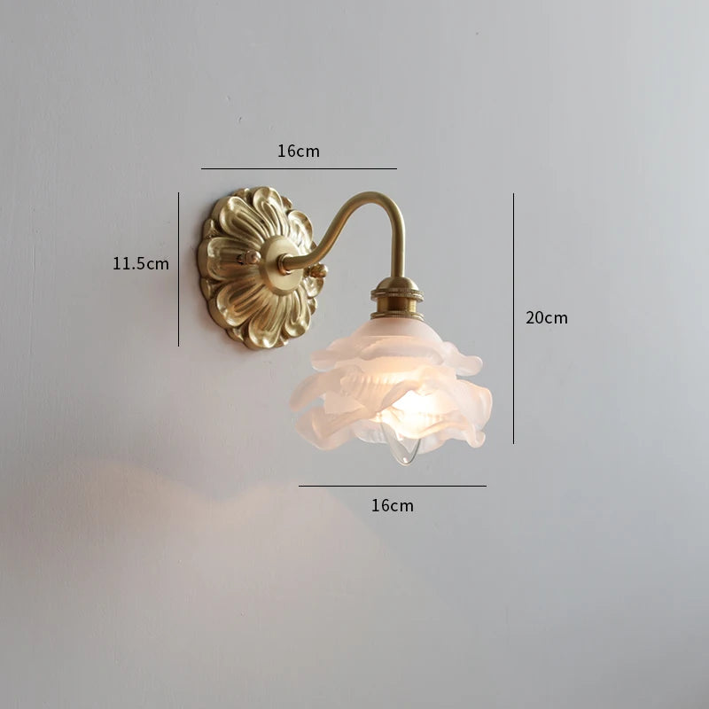 Lampe murale LED design avec abat-jour en verre dépoli blanc