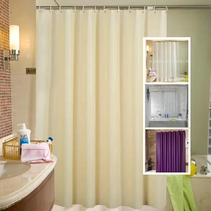 Rideau de douche en textile de haute qualité, aux tons neutres, suspendu dans une salle de bain moderne, apportant une touche d'élégance à l'intérieur. Le rideau, élément central de la pièce, se distingue par son style contemporain et sa capacité à compléter parfaitement les fixtures de plomberie et le linge de maison assorti. Image idéale pour inspirer des idées de design d'intérieur pour la maison.