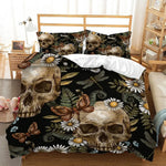Housse de couette beige dépliée montrant le motif Halloween