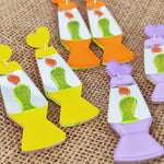 Boucles d'oreilles lampe lave jaune clair vue de face