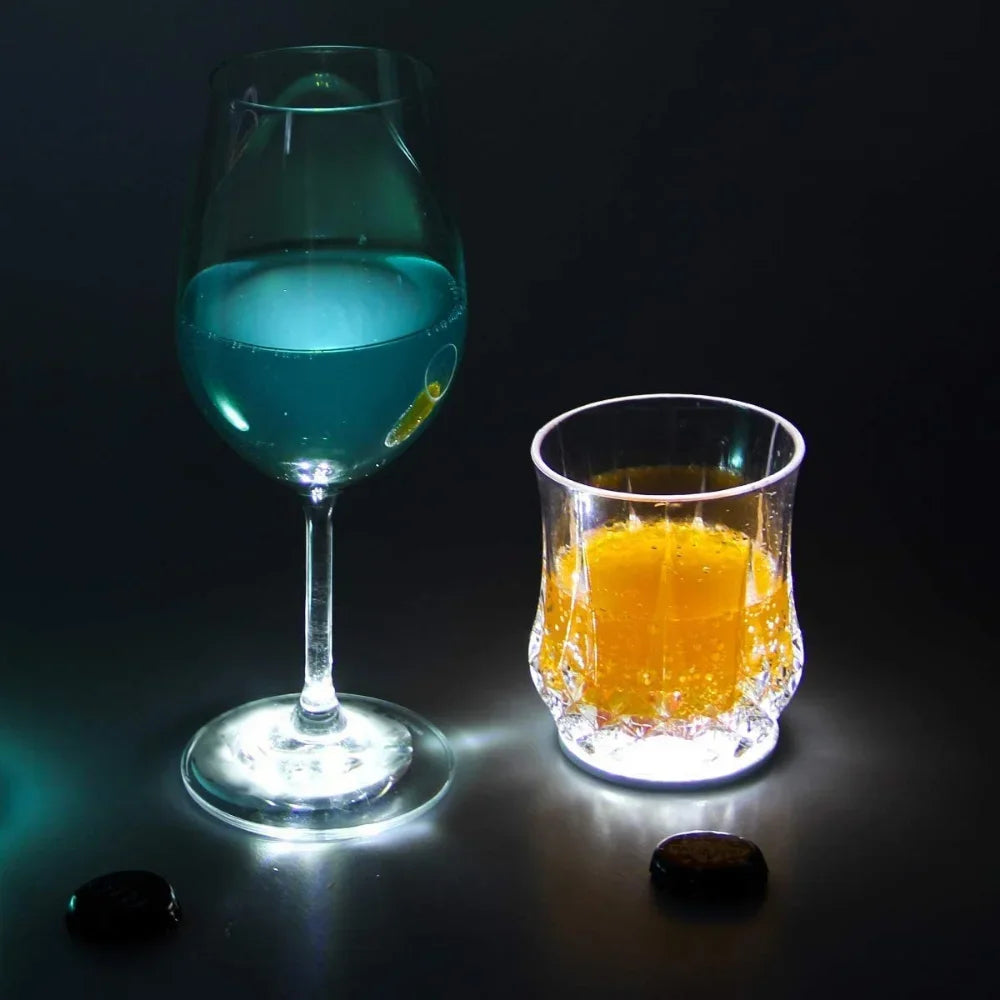 Sous-verre lumineux en action lors d'une fête