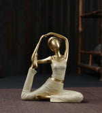 Statue yoga méditation résine dorée décoration intérieure