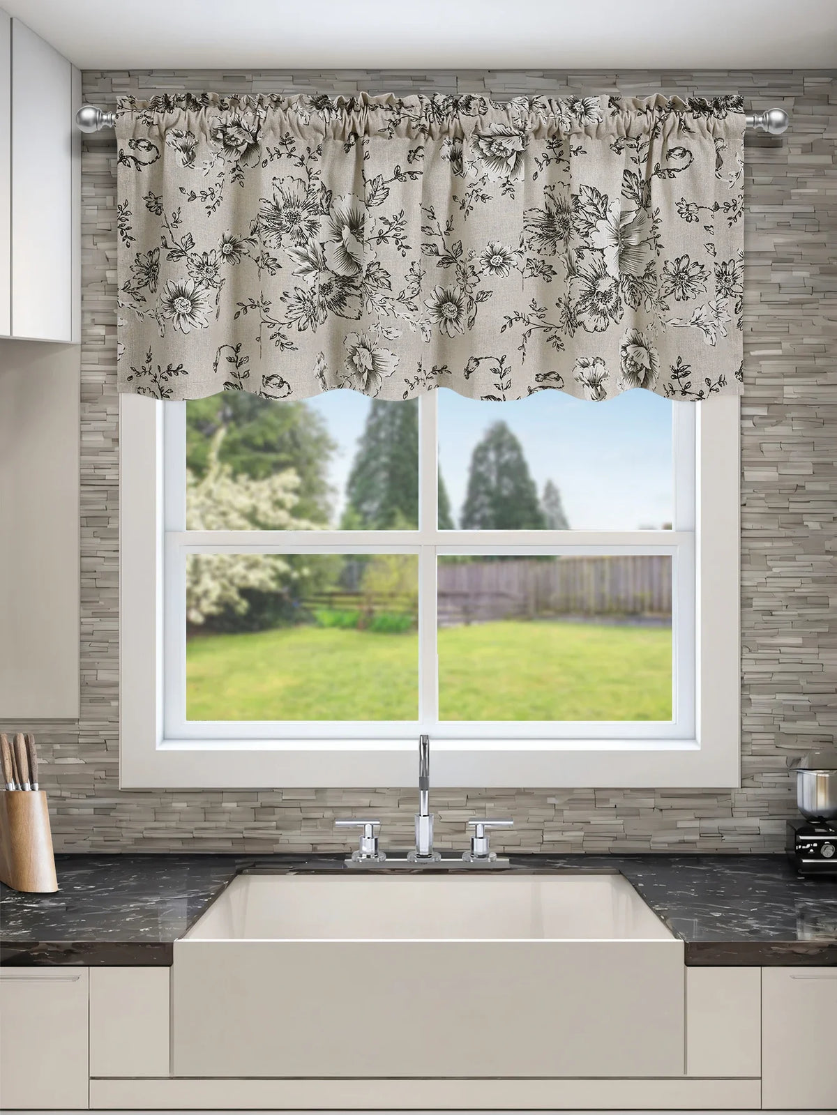 Rideau occultant court motif pivoine jaune pour fenêtre de salle de bain