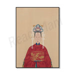 Un portrait élégant d'une femme vêtue d'une robe rouge traditionnelle ornée de motifs complexes, portant une coiffure richement décorée de bijoux et de fleurs.