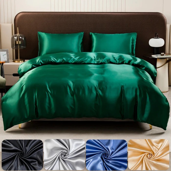 Housse de couette satin luxueuse beige sur lit