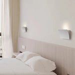 Détail applique murale LED aluminium noir mat