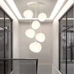 Contrôle du lustre LED via télécommande pour ajuster la luminosité