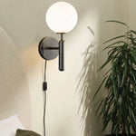 Installation de l'applique murale LED dans une chambre