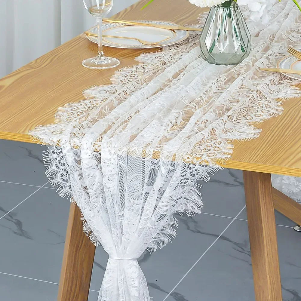Chemin de table vintage blanc pour mariage