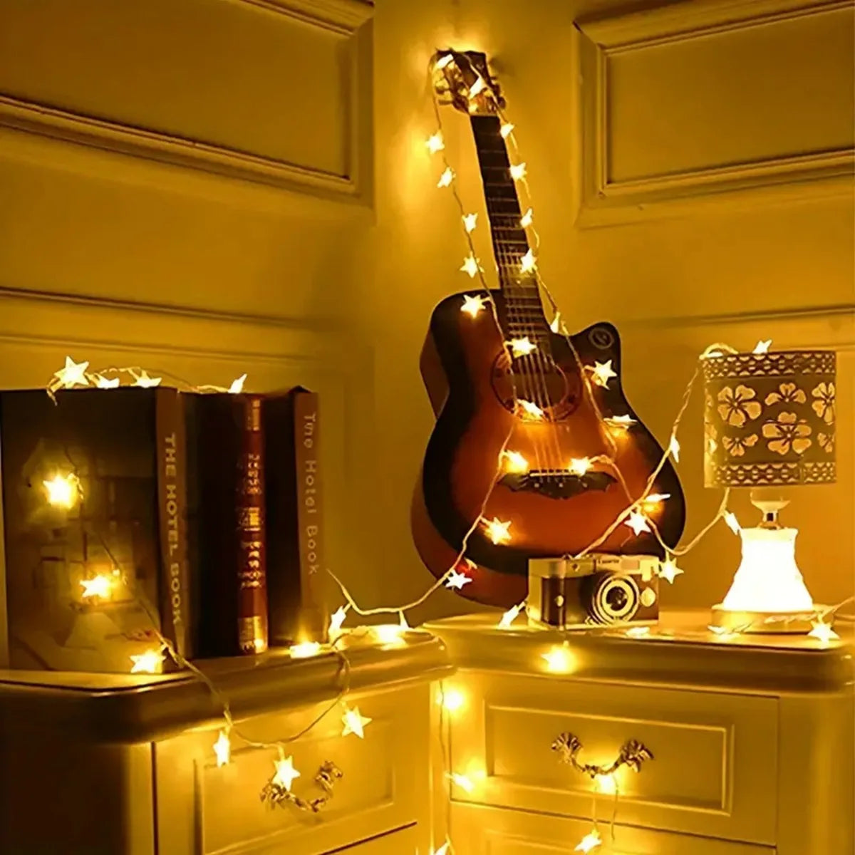 Guirlande lumineuse étoile LED créant une ambiance romantique pour mariage