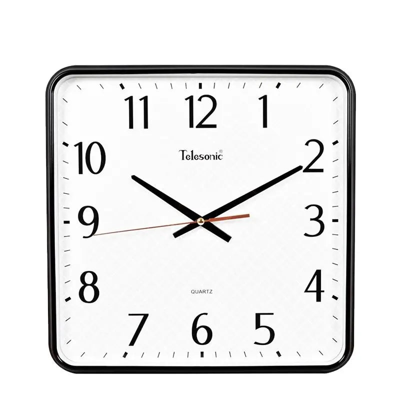 Horloge murale carrée design blanc salon