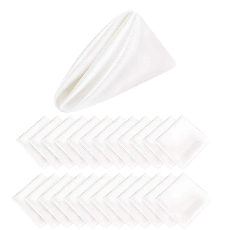 Des serviettes en papier blanches pour les besoins quotidiens.
