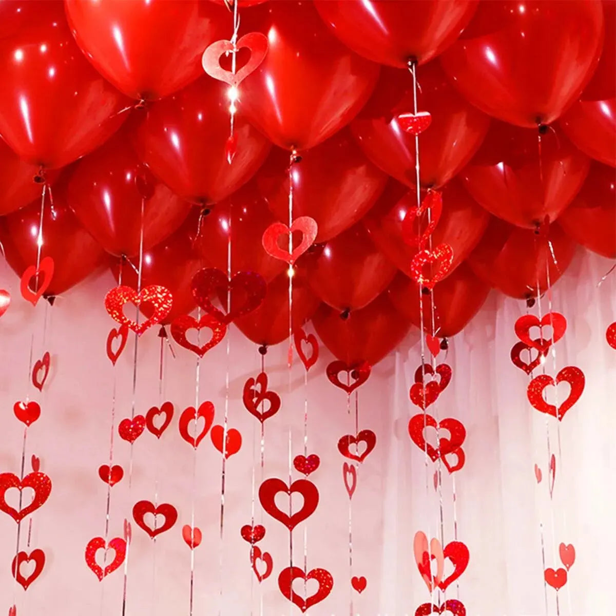 Effet pluie de ballons paillettes pour fête d'anniversaire enfant