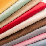 Tissu velours bleu royal utilisé pour une tête de lit sur mesure