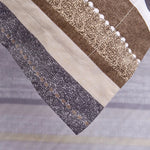 Vue rapprochée de la texture du coton de la parure de lit
