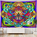 Tenture murale dans une chambre avec éclairage naturel mettant en valeur les motifs