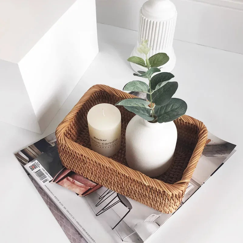 Panier en osier et rotin vert pour rangement pain