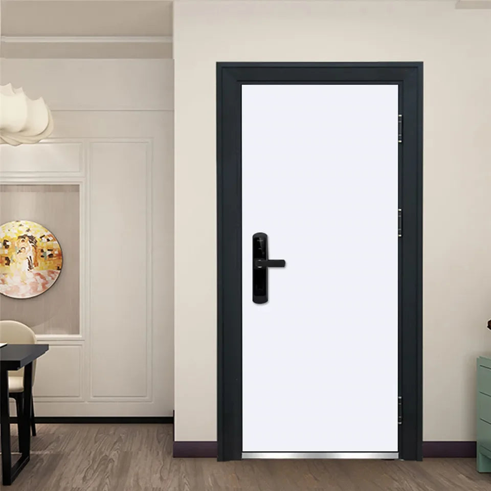 Autocollant posé sur une porte d'entrée moderne