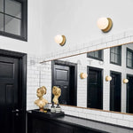 Installation de l'applique murale design dans une chambre