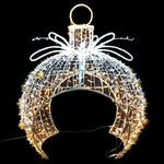 Boule lumineuse LED 3D noire éclairée la nuit - Décoration commerciale
