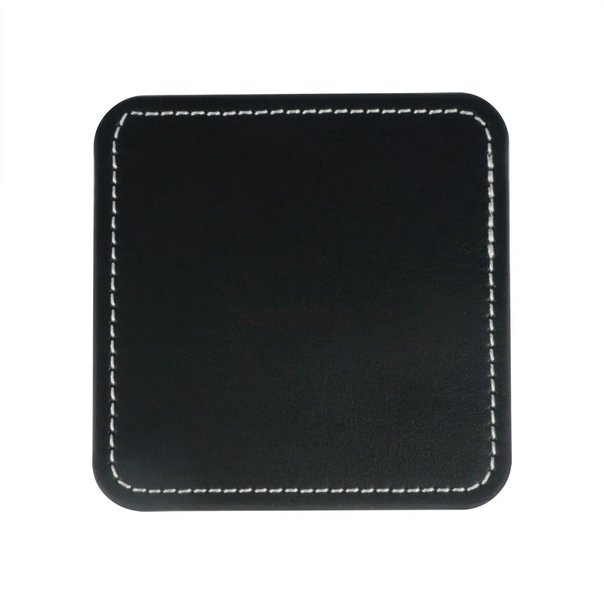 Petit sous-verre carré en cuir noir avec couture blanche autour du bord.