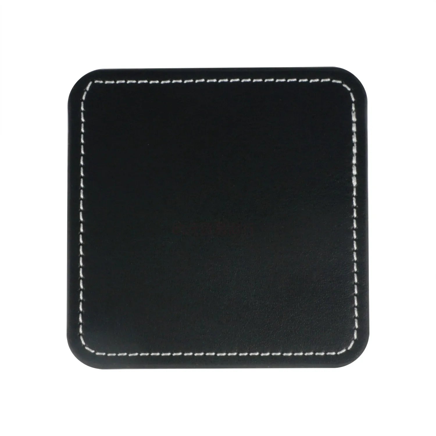 Petit sous-verre carré en cuir noir avec couture blanche autour du bord.