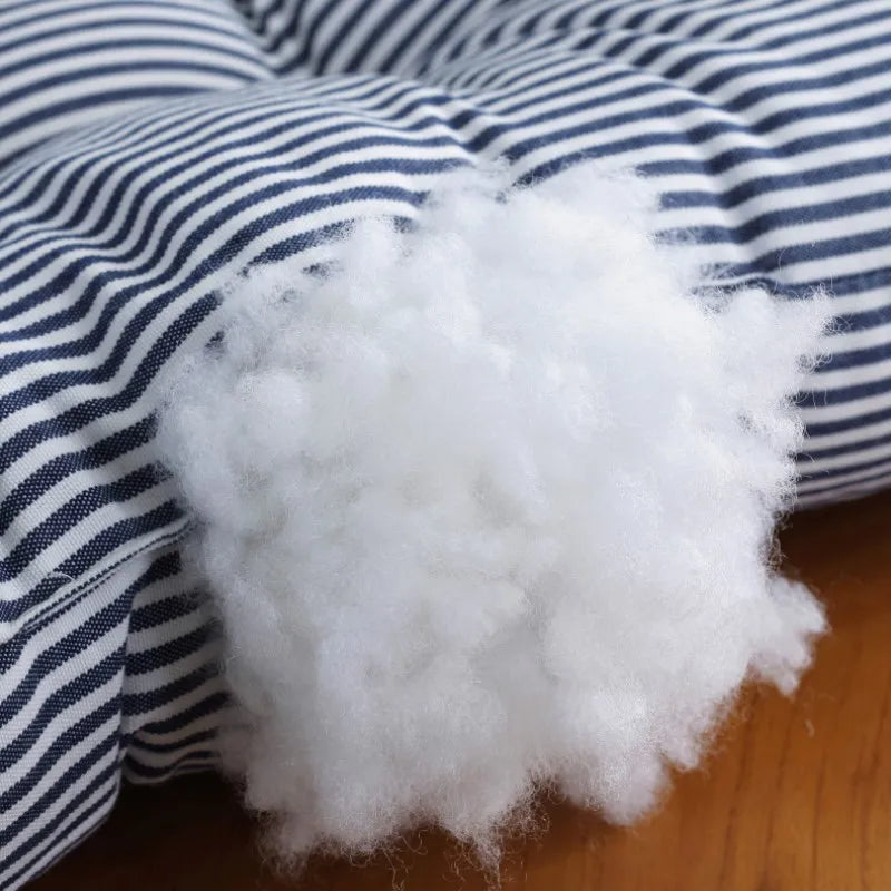 Détail du tissage en coton et lin du coussin de sol