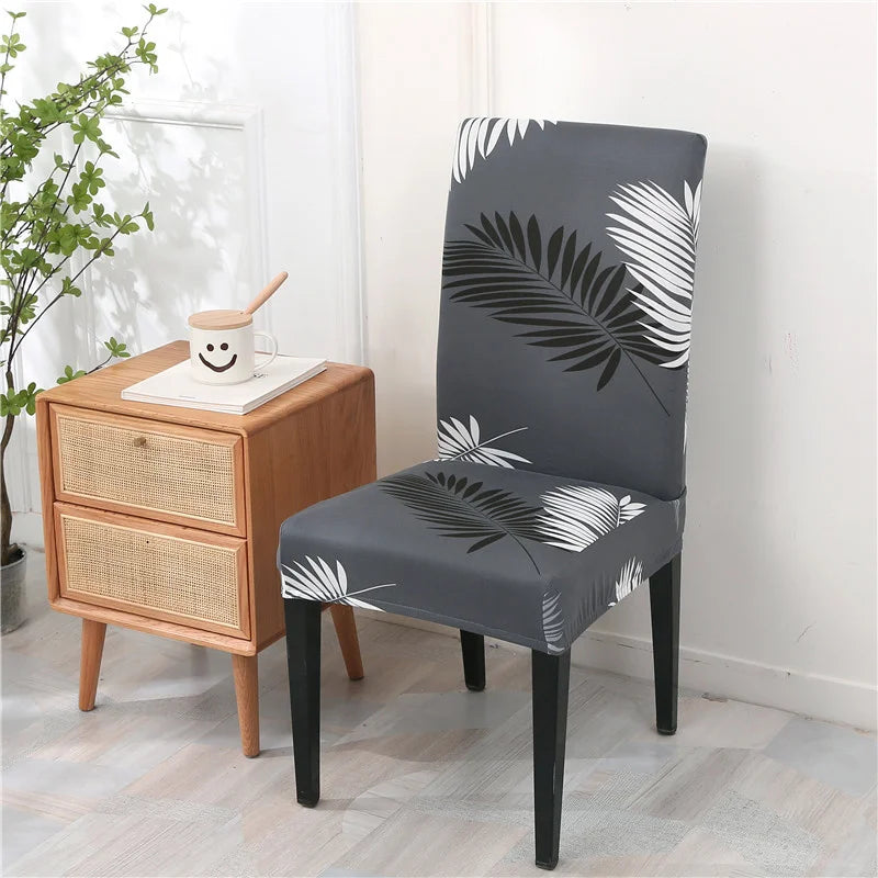 Housse de chaise rouge pour décoration de mariage