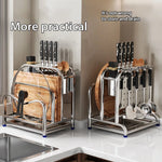 Porte-couteau multifonctionnel en acier inoxydable bleu profond sur un comptoir de cuisine moderne