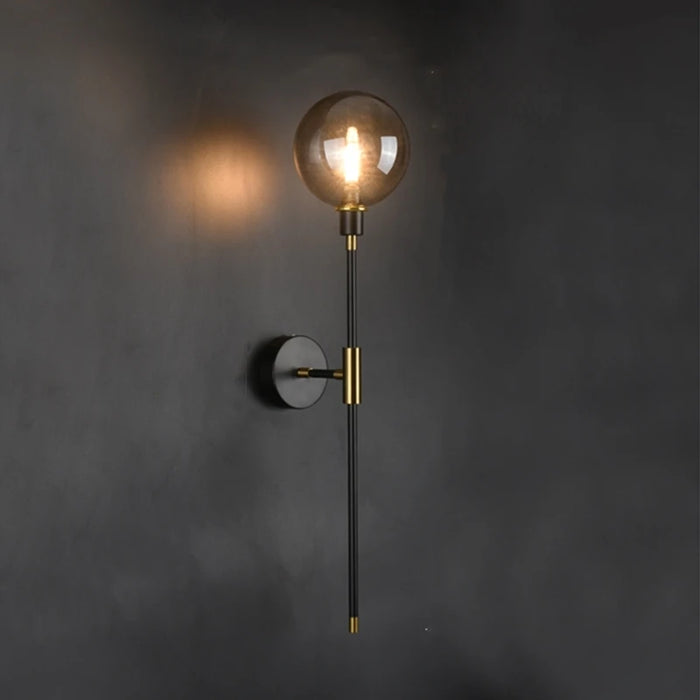 Applique murale LED moderne fer noir boule verre salon