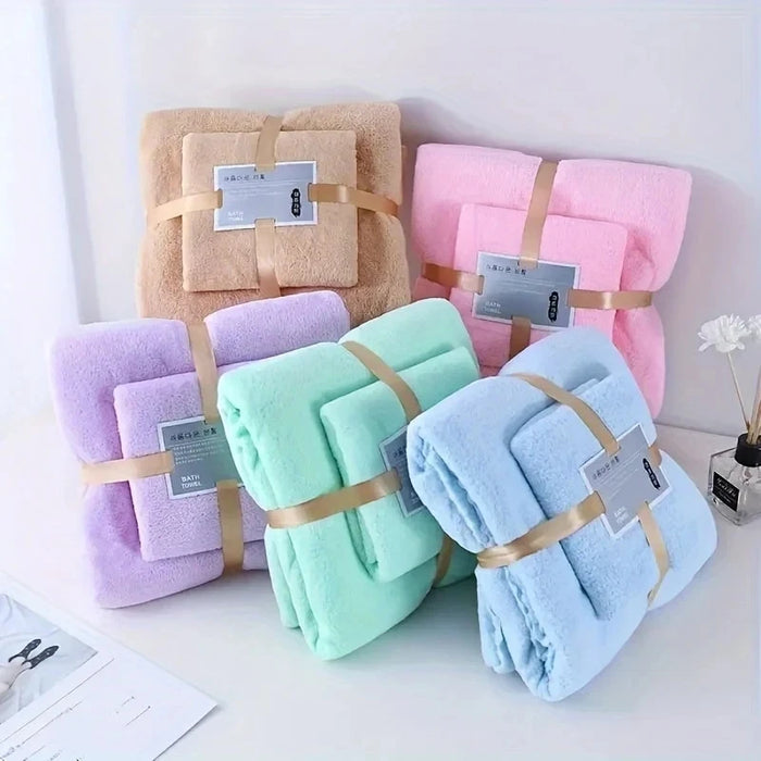 Serviette de bain velours corail rose pliée