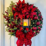 Couronne de Noël dorée allumée avec éclairage LED dans l'obscurité