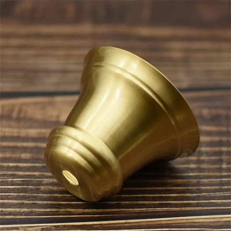 Tête de lit design en couleur beige avec éclairage doux