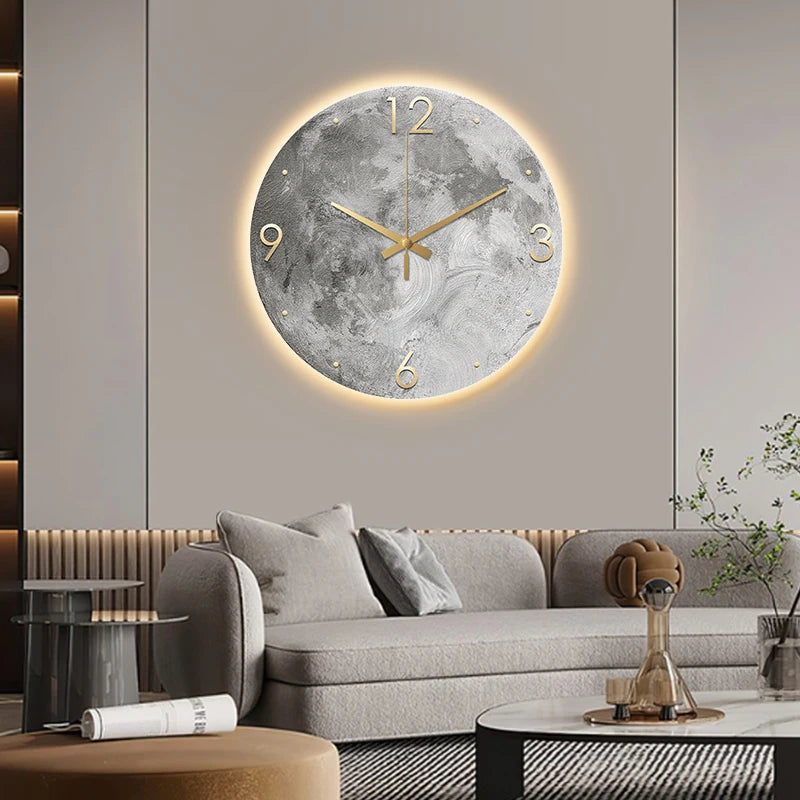 Détail de l'éclairage LED de l'horloge murale lune