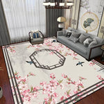 Tapis rouge 200x300 cm placé dans un salon avec canapé et table basse