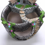 Cache-pot Groot sur un bureau avec plante