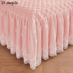 Ensemble jupe de lit et taies d'oreiller roses