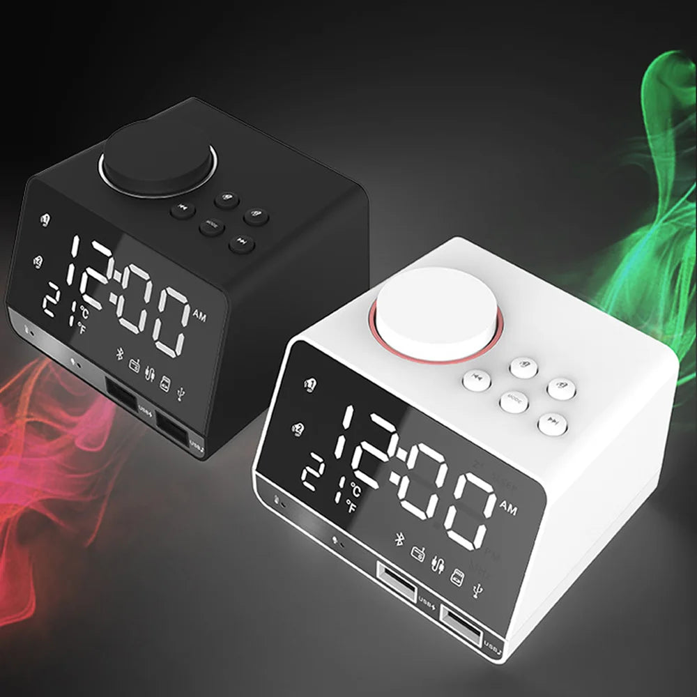 Horloge réveil numérique LED avec écran allumé la nuit