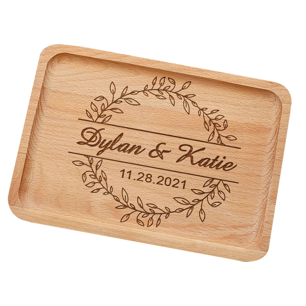 Plateau bois jaune fluo avec petit-déjeuner et café