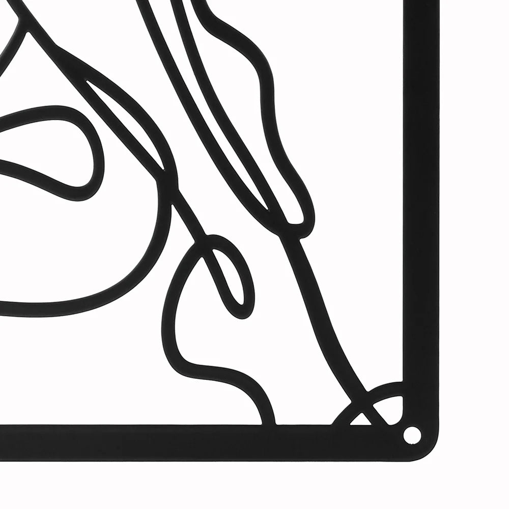 Art mural minimaliste corps de femme en métal noir