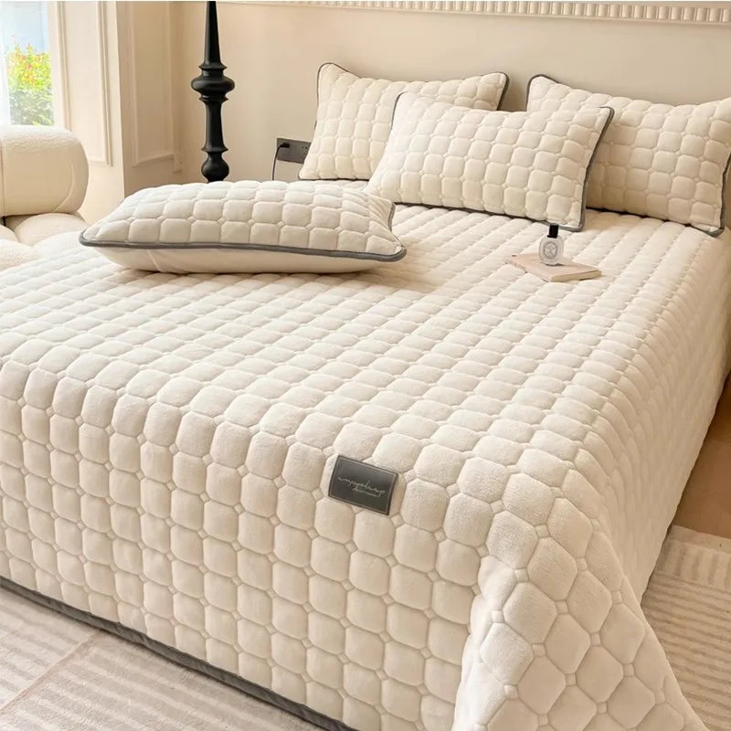 Couvre-lit velours matelassé carreaux gris clair