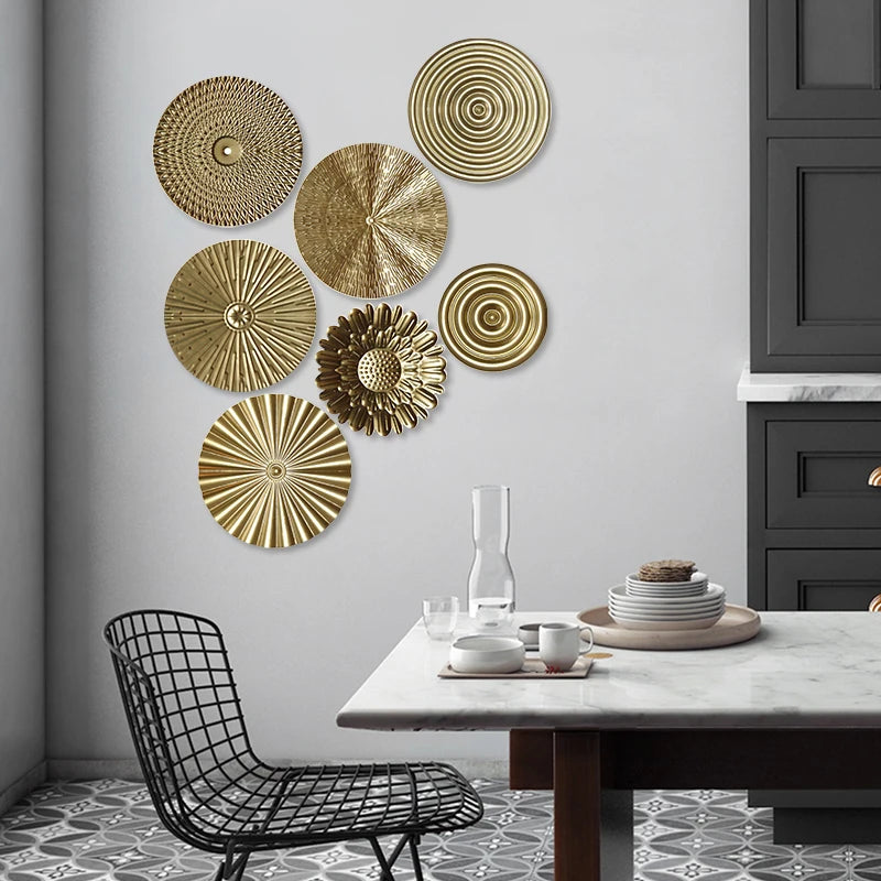 Comparaison des tailles 15 cm et 24,5 cm de la décoration murale