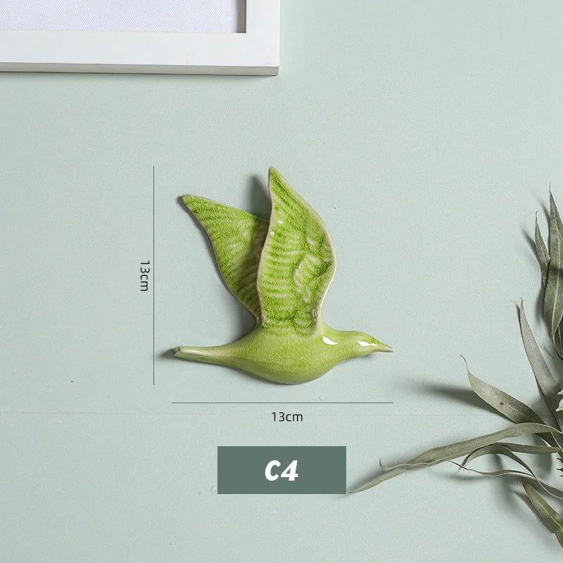 Comparaison des différentes couleurs disponibles pour l'oiseau mural