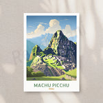 Une vue panoramique de l'imposante cité inca de Machu Picchu, nichée dans les montagnes verdoyantes du Pérou.