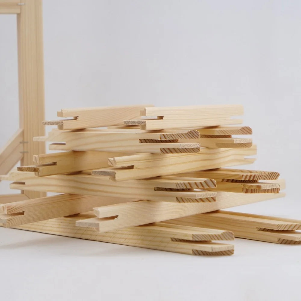Cadre rectangle en bois pour peinture au diamant sur un mur blanc