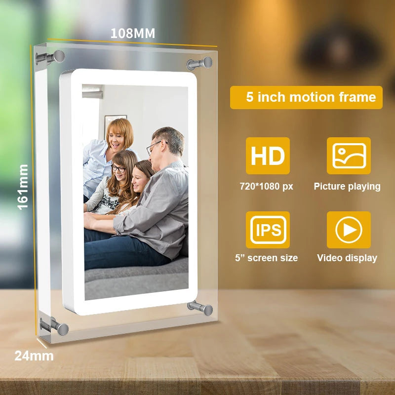 Cadre photo numérique acrylique 5 pouces avec écran IPS sur table en bois